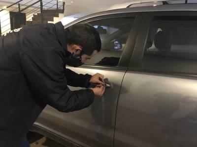 Apertura de vehículos de alta gama
